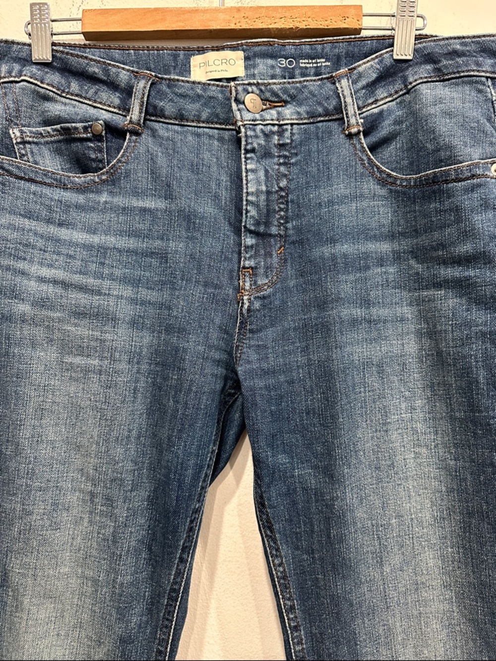 Anthropologie Pilcro Low Rise Flare wide leg Women's Jeans size 30 medium blue - Picture 5 of 9